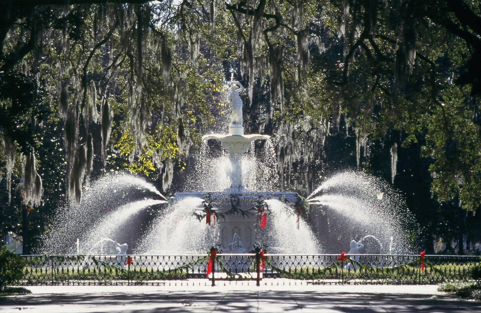 Planters On Reynolds Square (adults Only) Inn Savannah