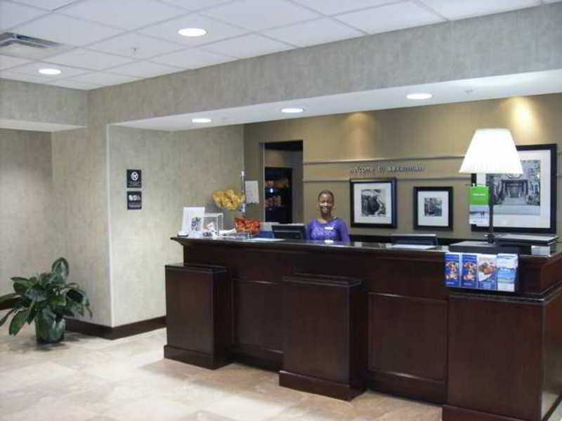 Hampton & - I-95 South - Gateway 3* Savannah