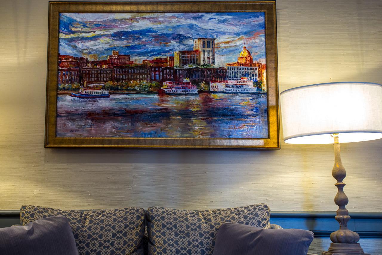 Hotel East Bay Inn, Historic Of Collection