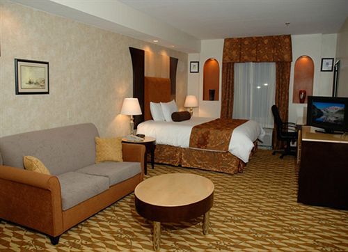 Hotel Sonesta Essential Savannah