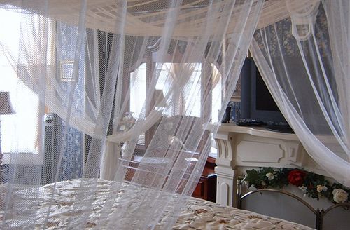 Roussell's Garden Bed & Breakfast Savannah