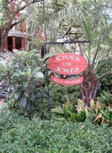 Joans On Jones 3* Savannah
