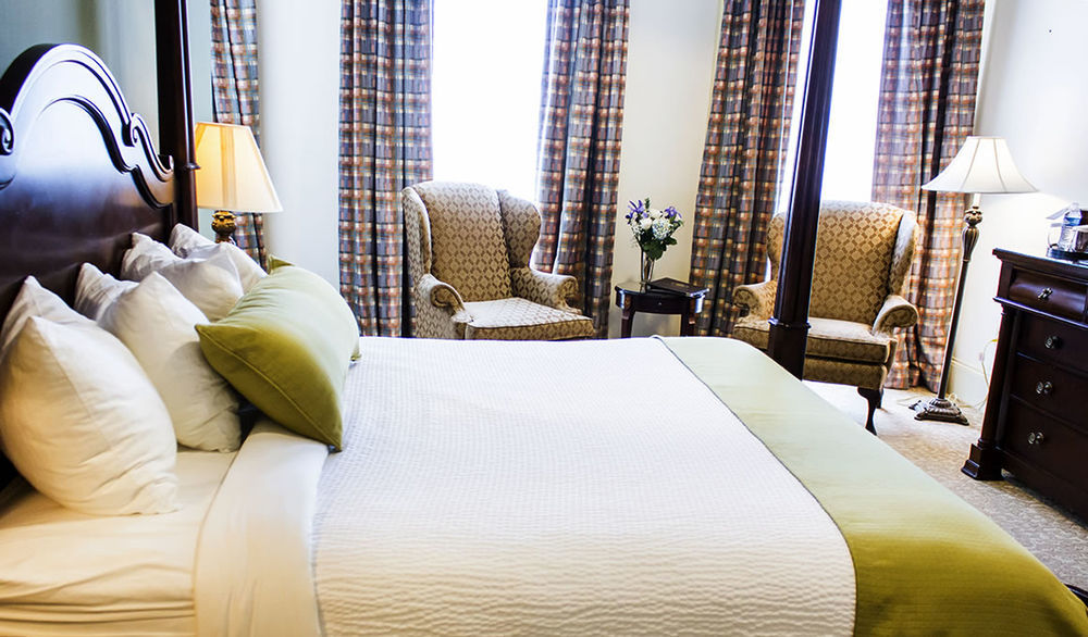 River Street (adults Only) 4*