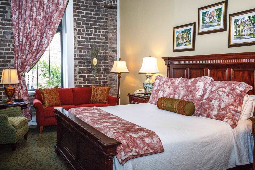 Hotel East Bay Inn, Historic Of Collection