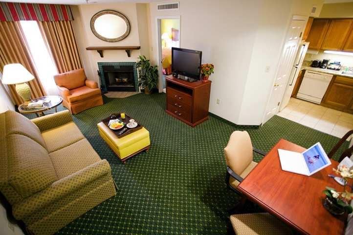 Hotel Homewood By Hilton Savannah