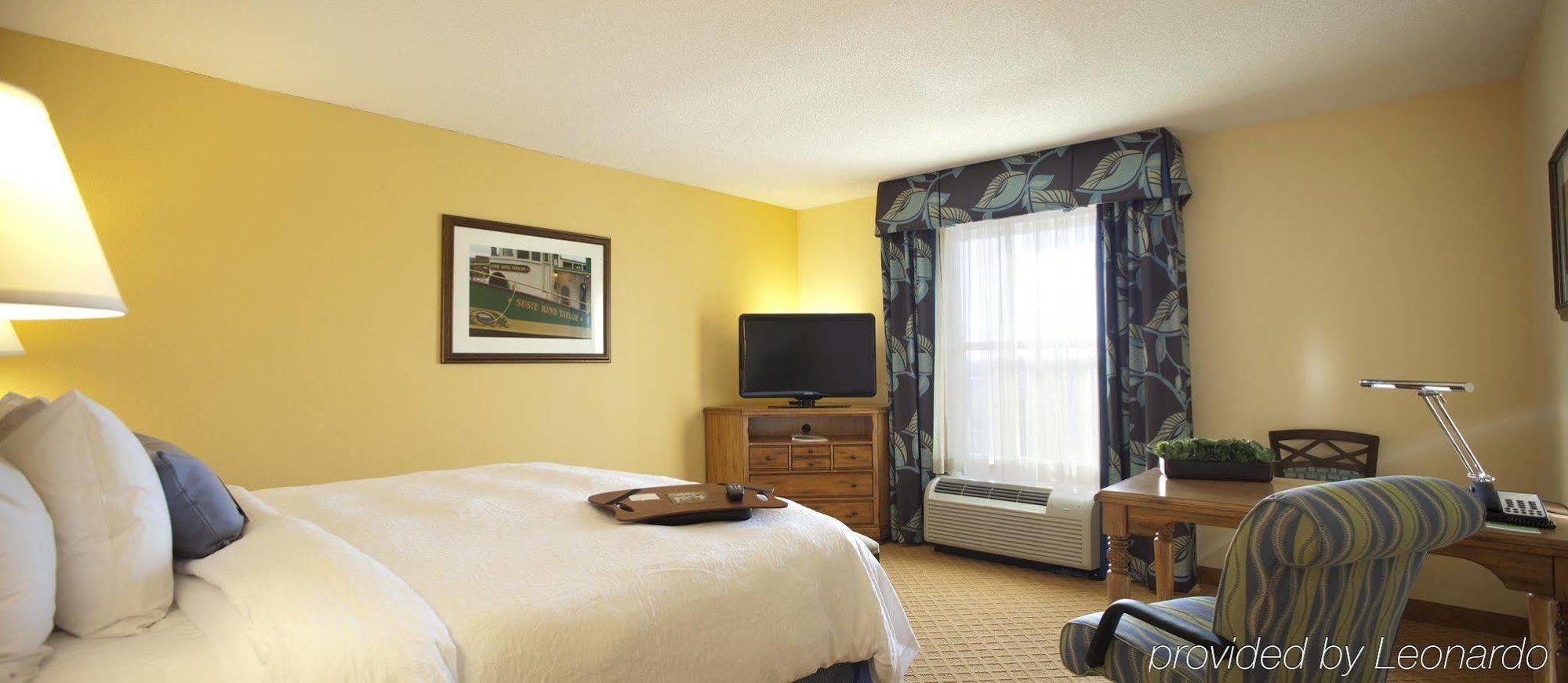 Hampton & Savannah/midtown Hotel 3*