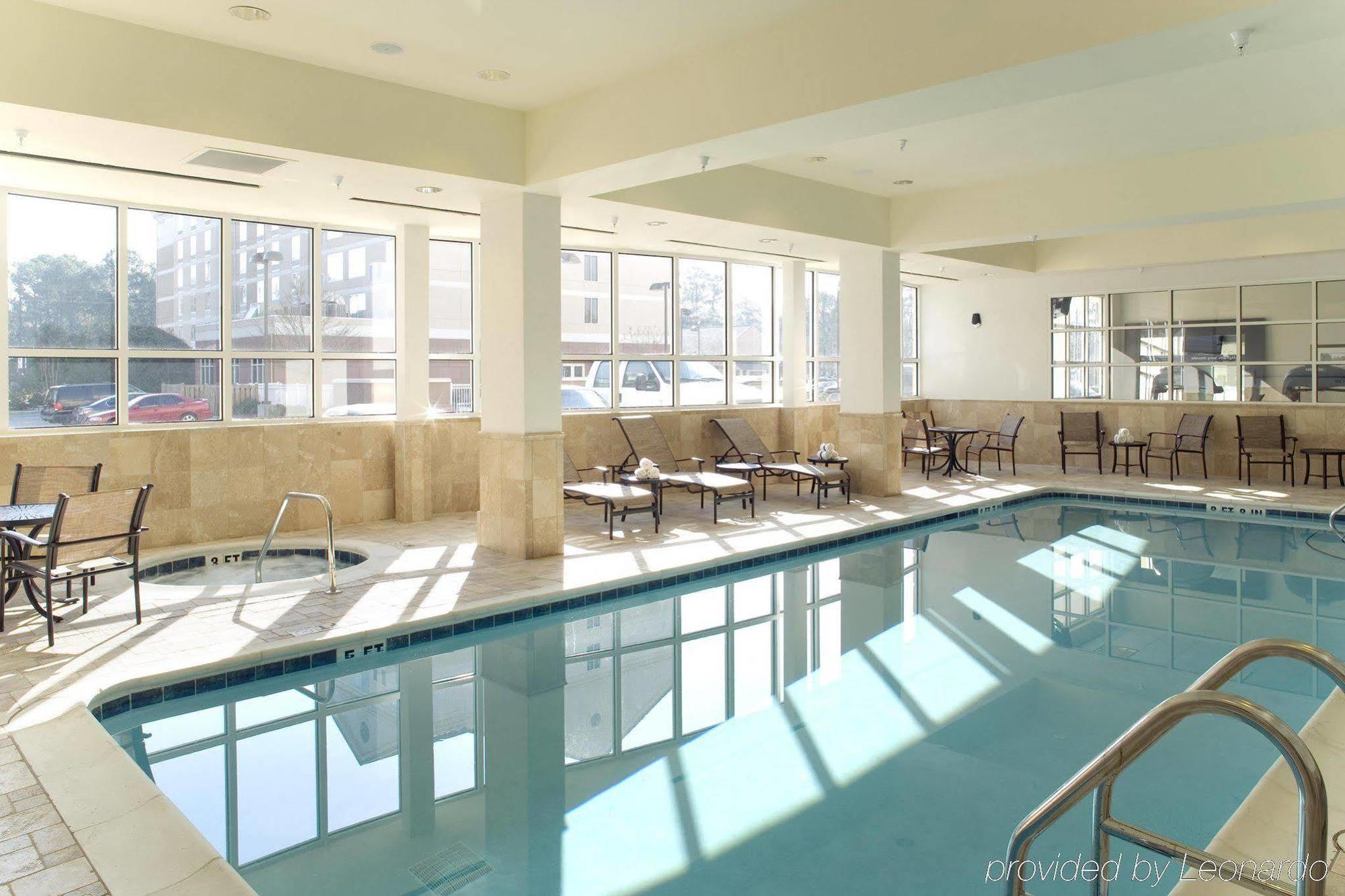 Hampton & Savannah/midtown Hotel 3*