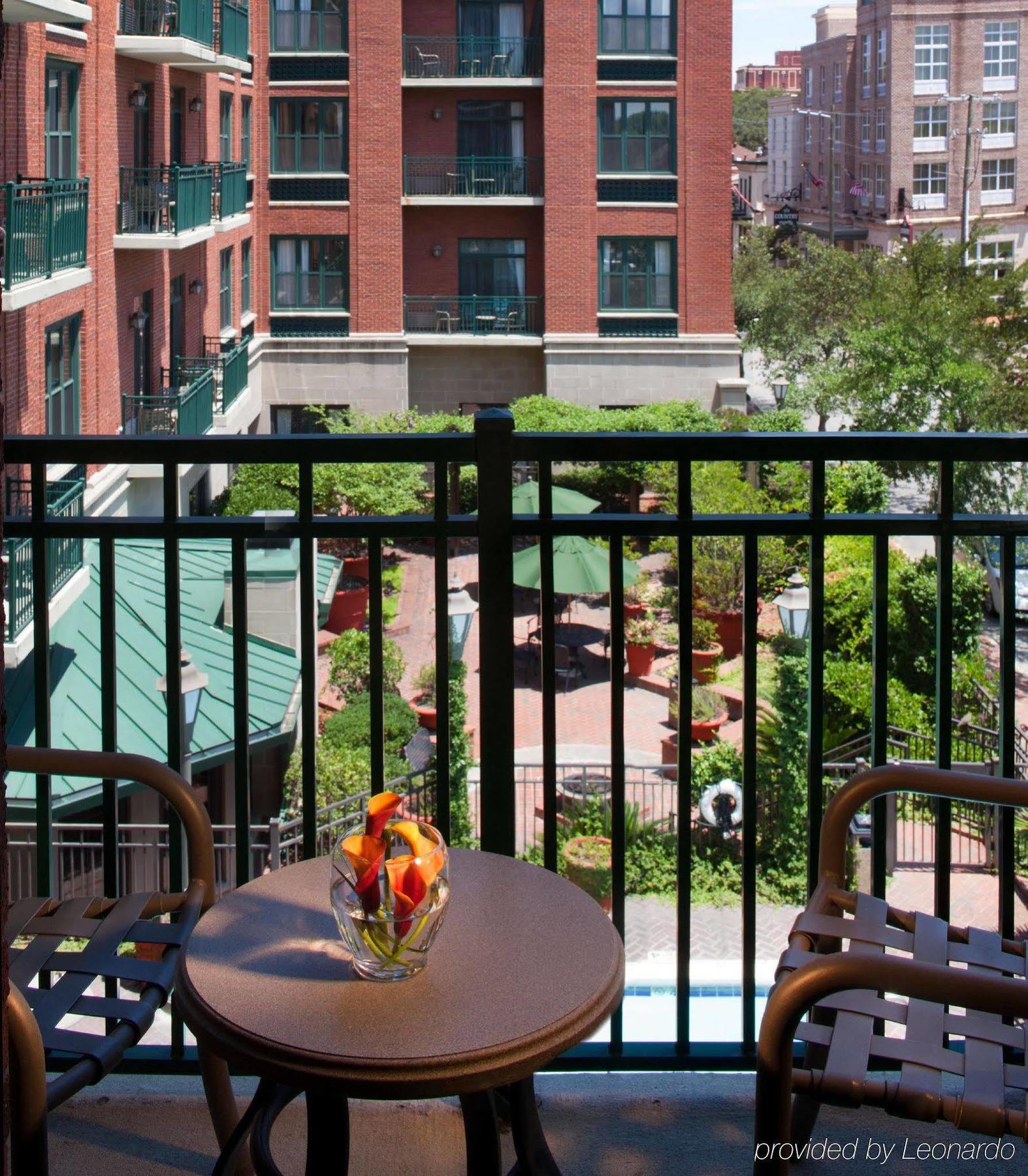 Courtyard By Marriott Downtown - Historic District 3* Savannah