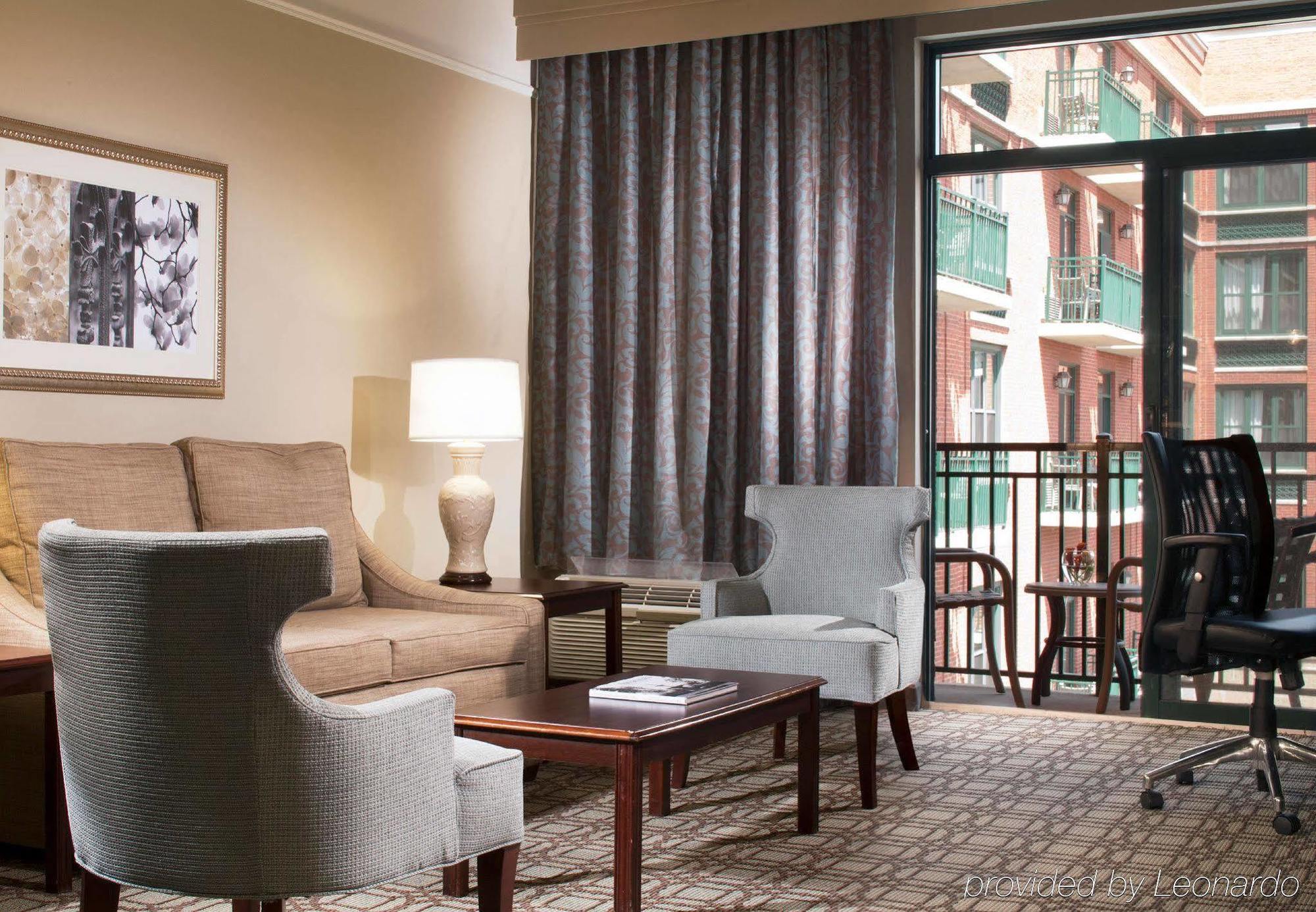 Courtyard By Marriott Downtown - Historic District Hotel 3*