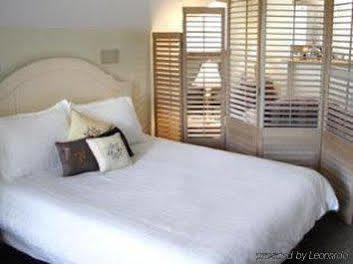 Galloway House 2*