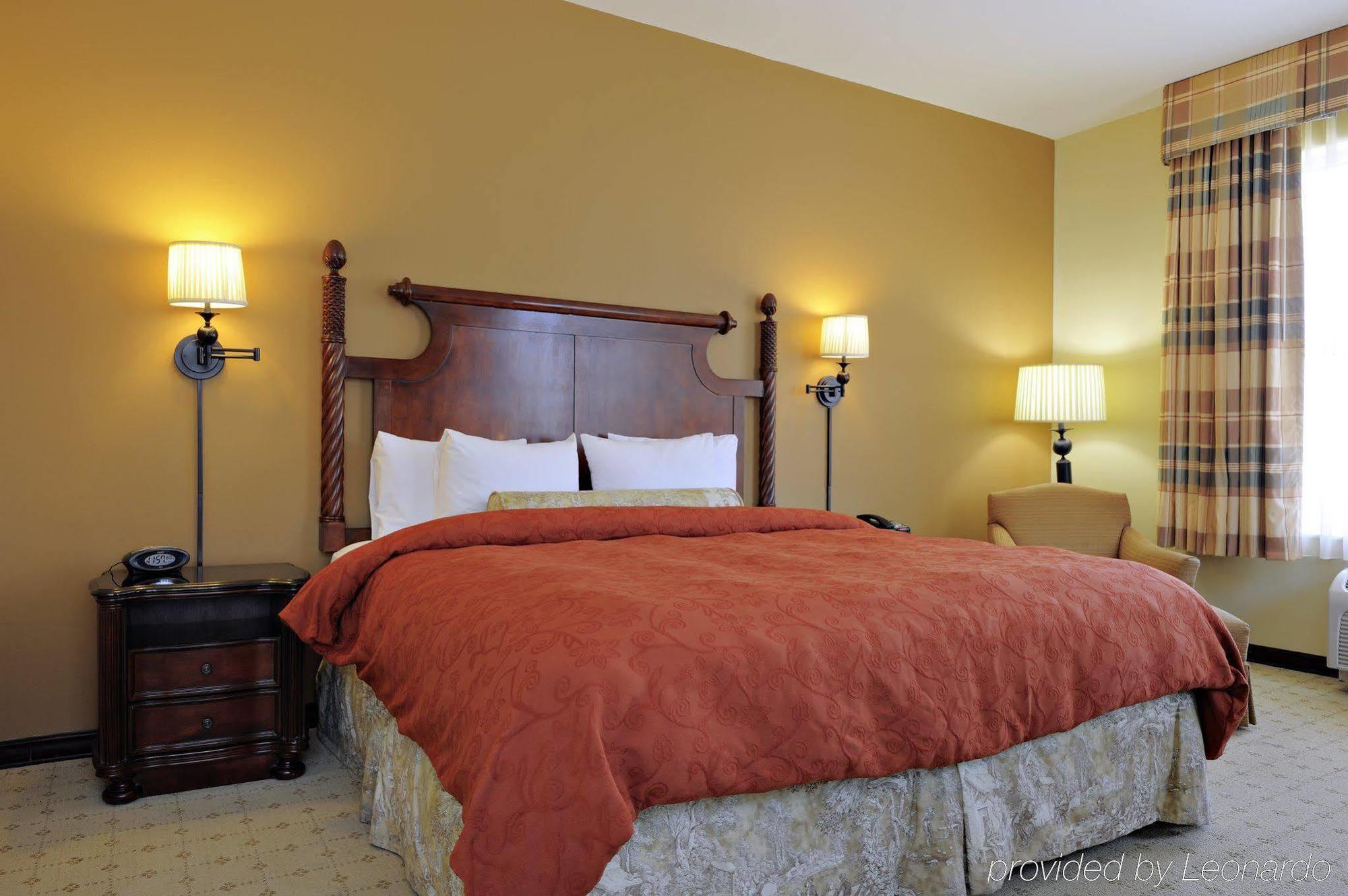 Hotel Tryp By Wyndham 4*