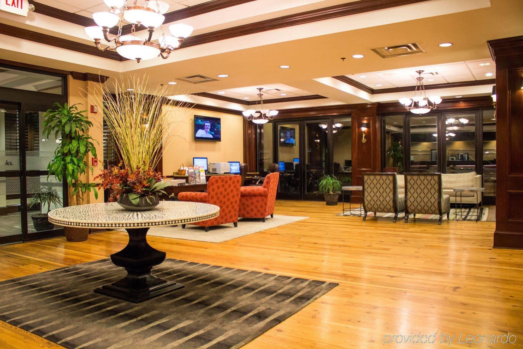 Hotel Hampton & Historic District Savannah