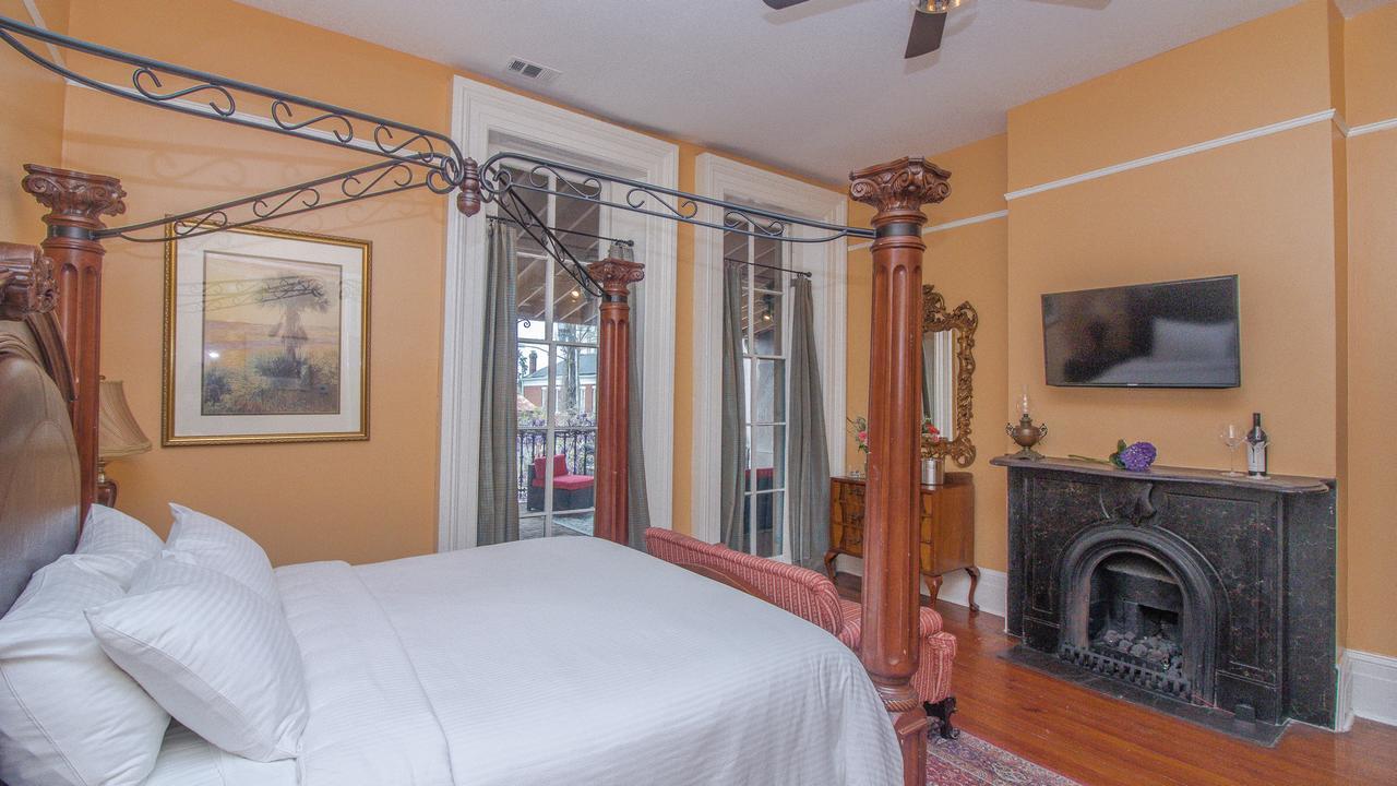 Bed & Breakfast Dresser Palmer House 4*