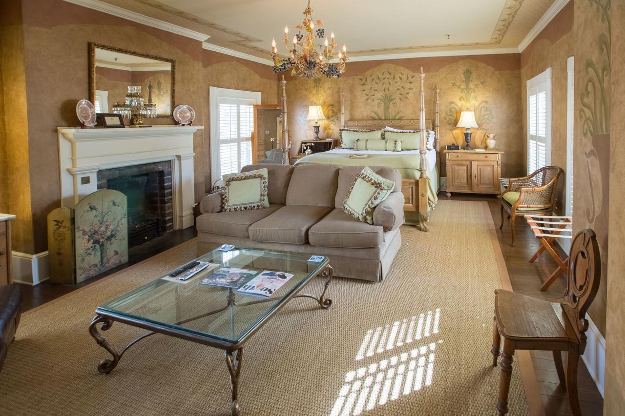 Hotel Ballastone Savannah
