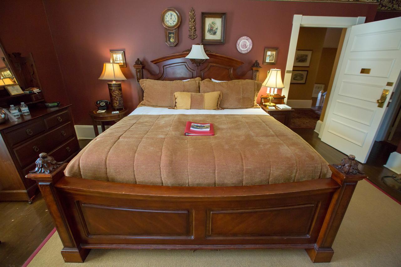 Ballastone Hotel Savannah