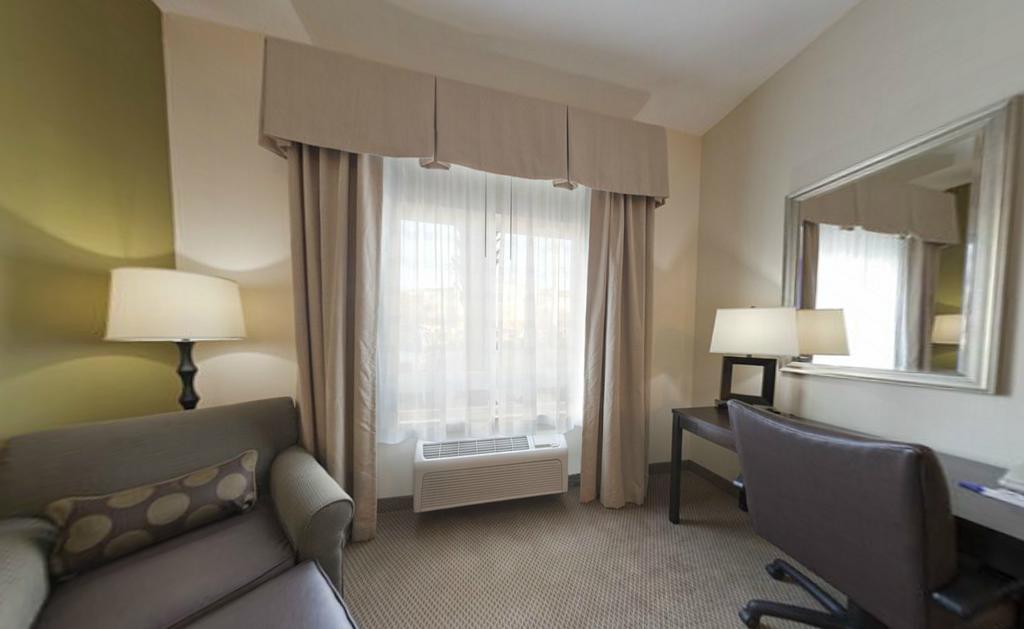 Express & Midtown By Ihg Hotel Savannah