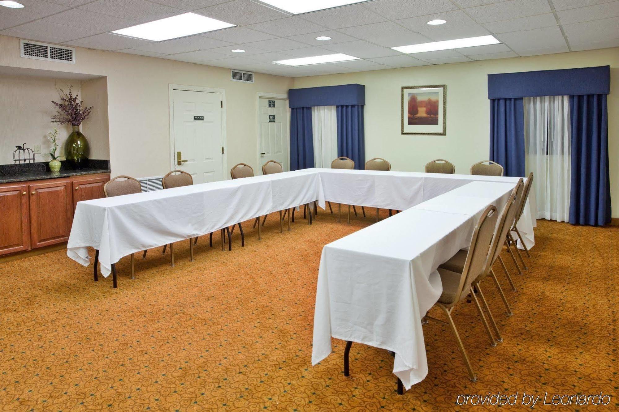 Hotel Country & By Radisson, Midtown, Ga 3*