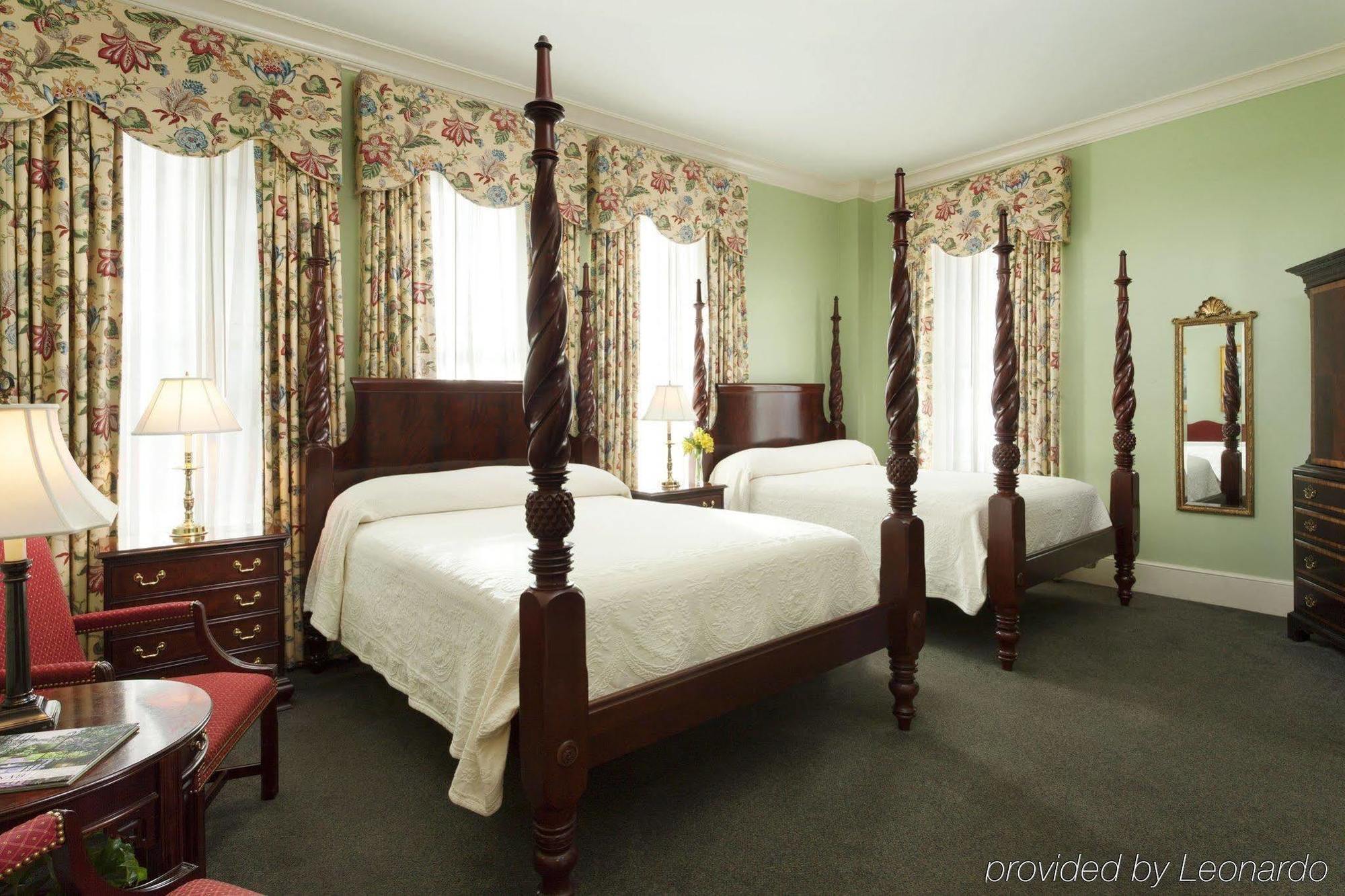 Planters On Reynolds Square (adults Only) Inn 3*