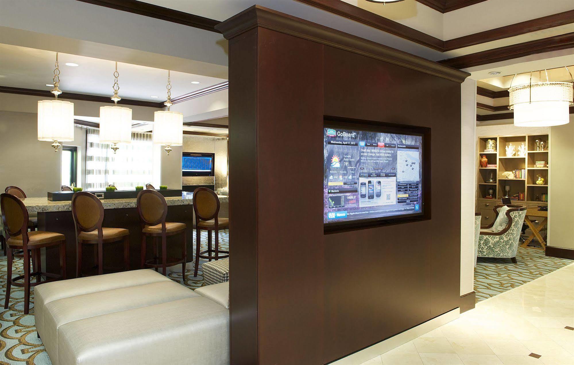 Courtyard By Marriott Downtown - Historic District Hotel