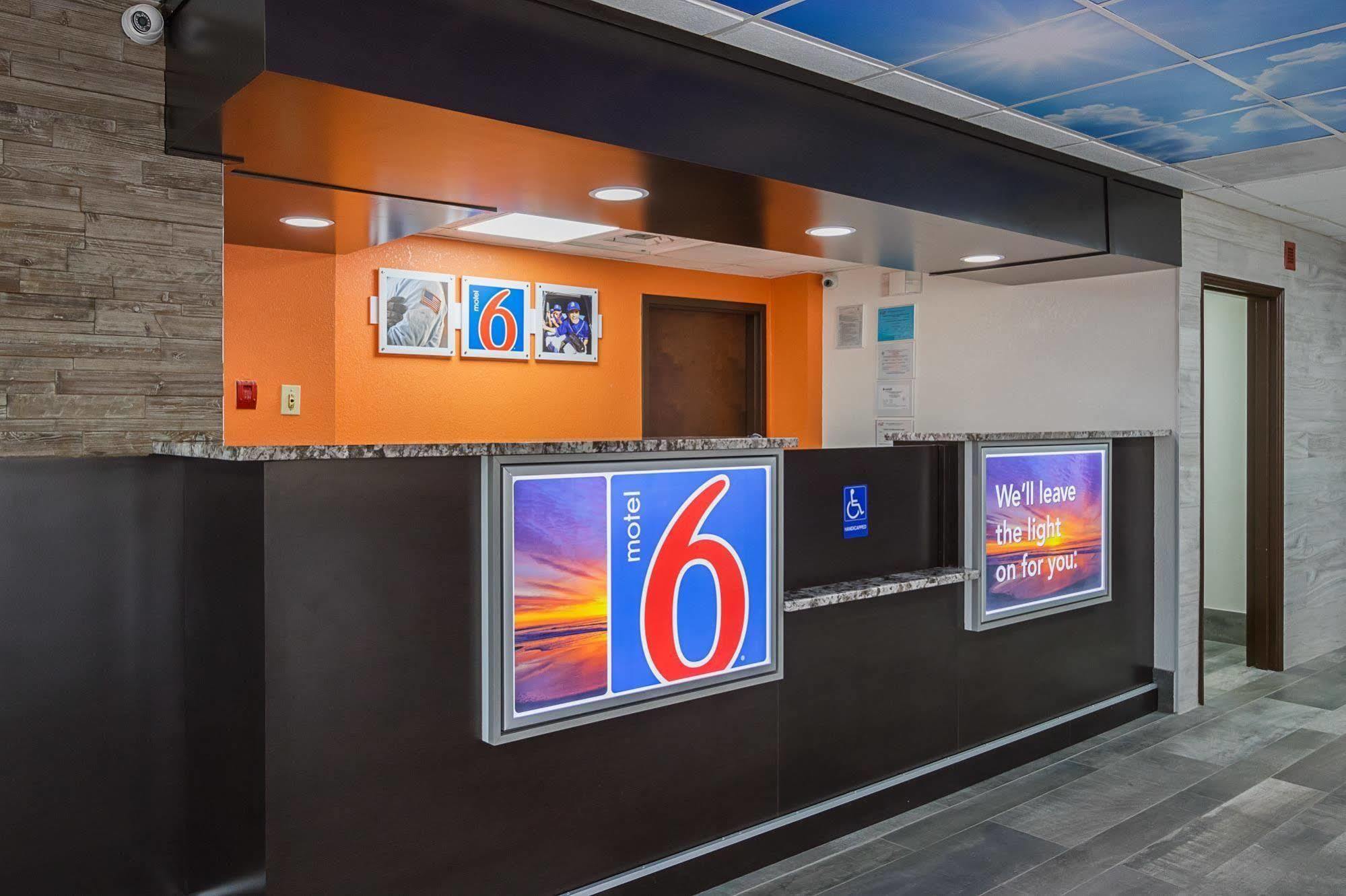 Hotel 6-savannah, Ga - Midtown