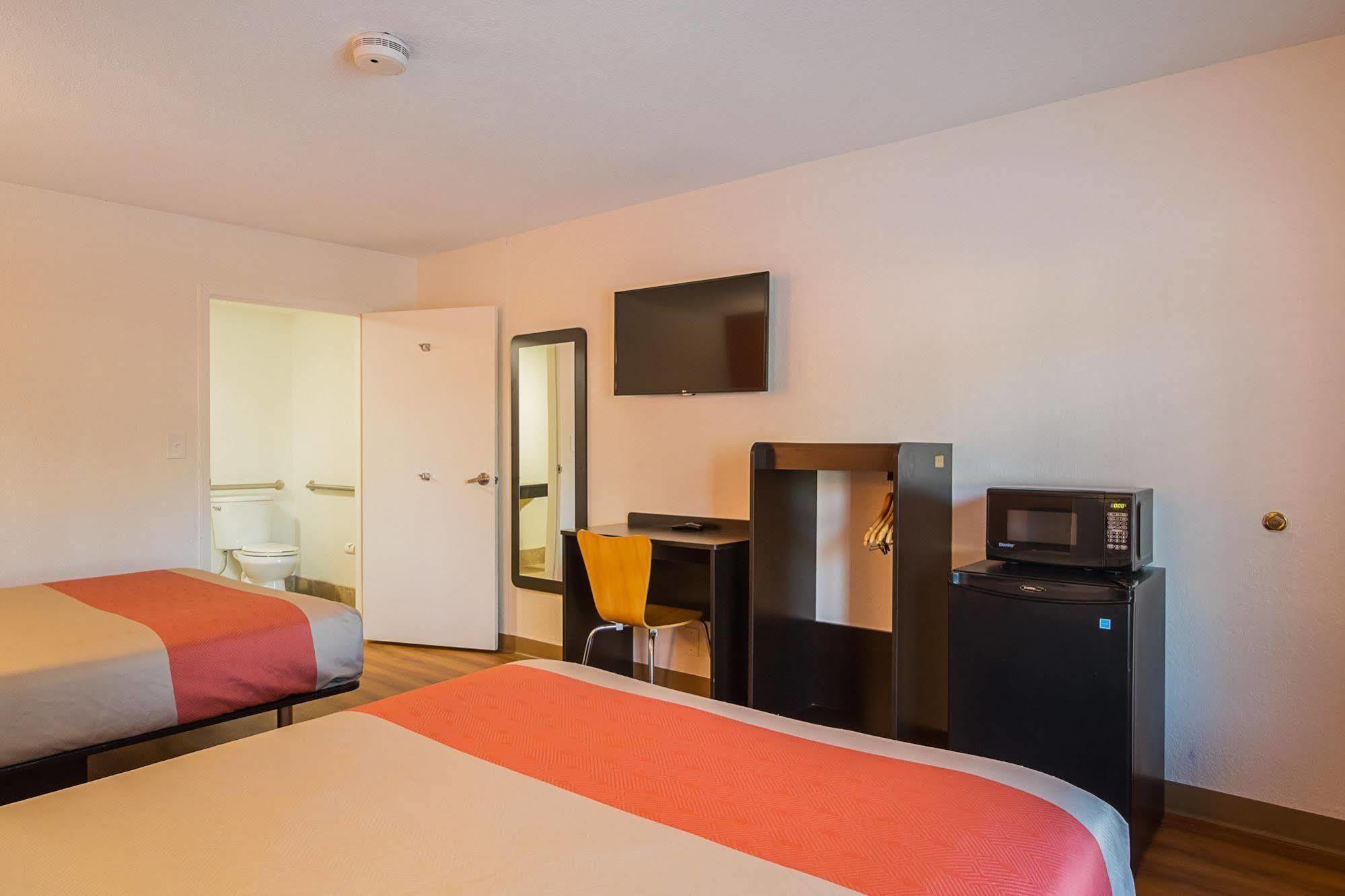 6-savannah, Ga - Midtown 2*