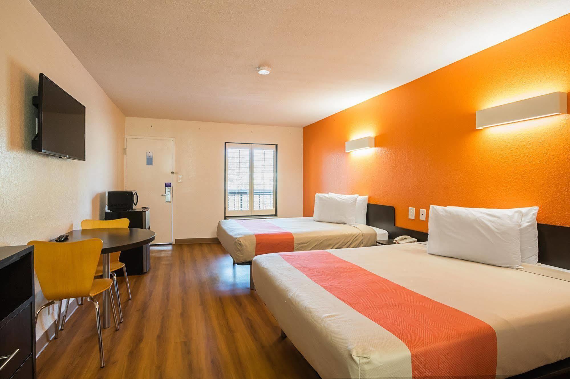 6-savannah, Ga - Midtown 2* Savannah