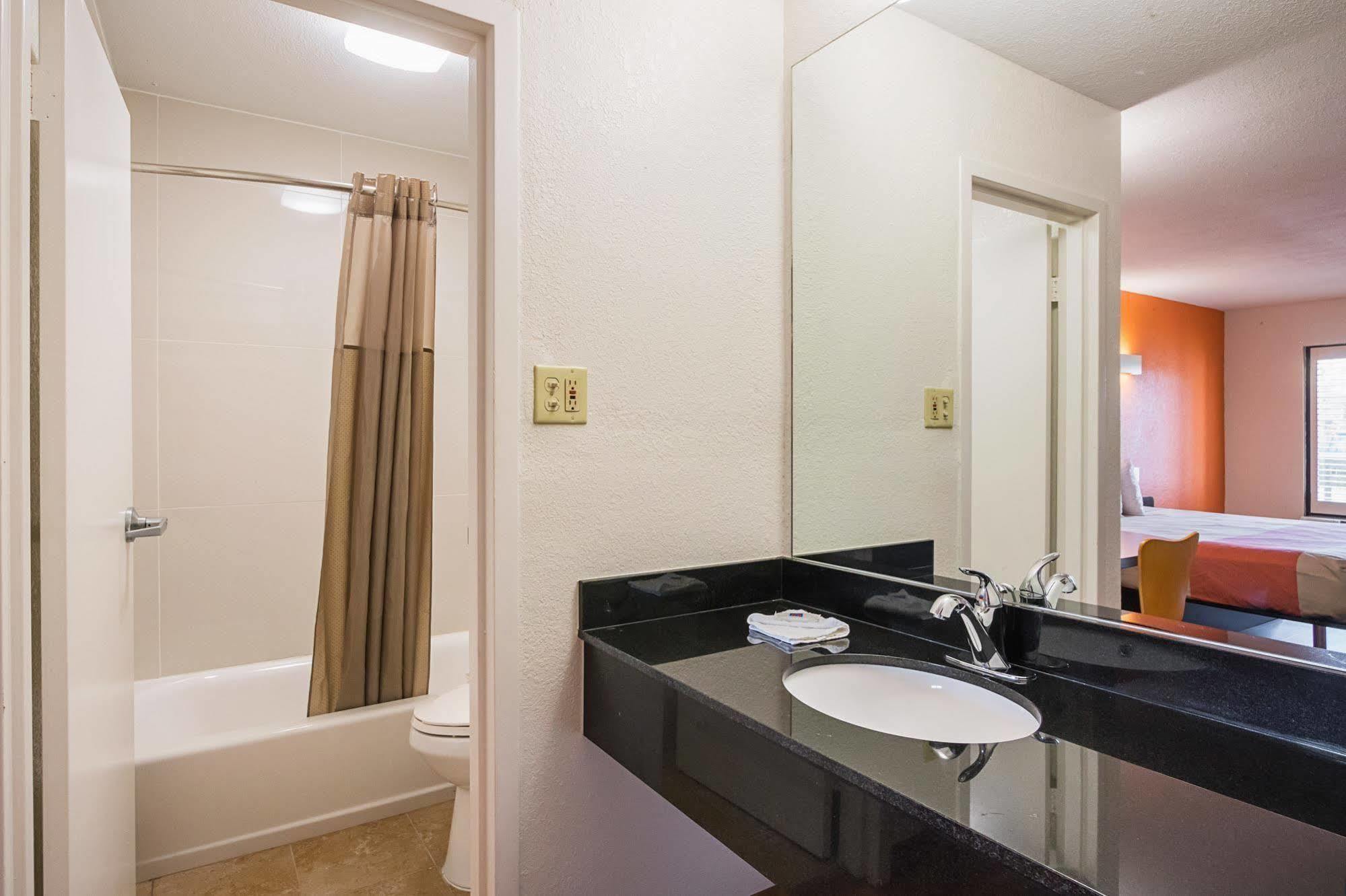 6-savannah, Ga - Midtown Hotel 2*