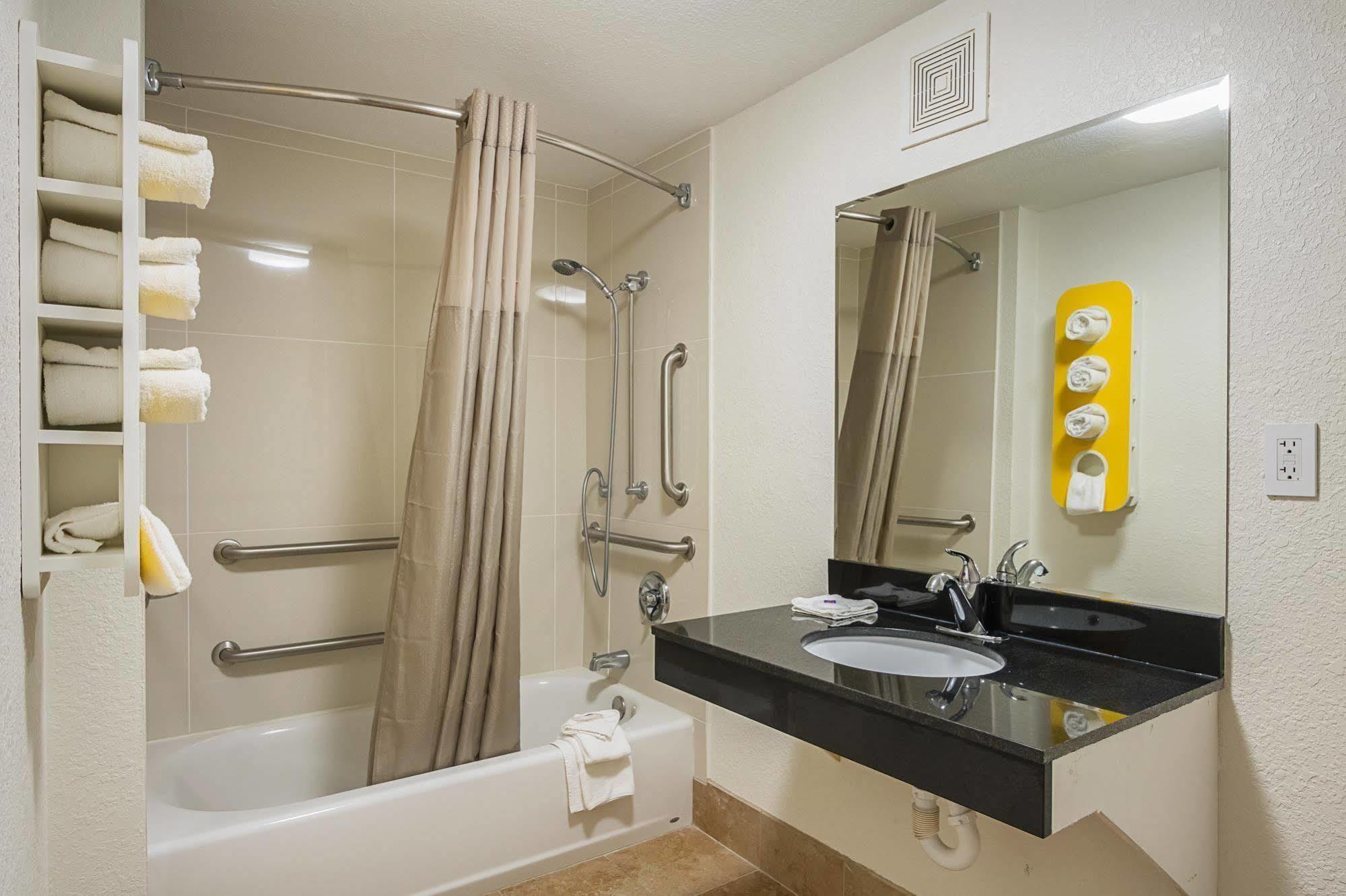 6-savannah, Ga - Midtown 2* Savannah