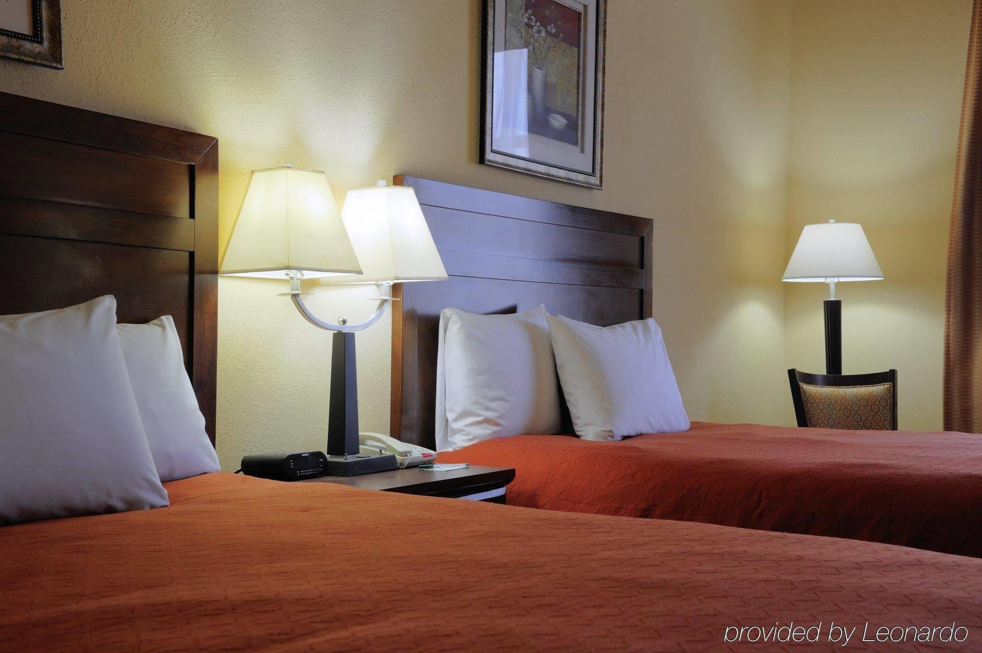 Hotel Country & By Radisson, Airport, Ga Savannah
