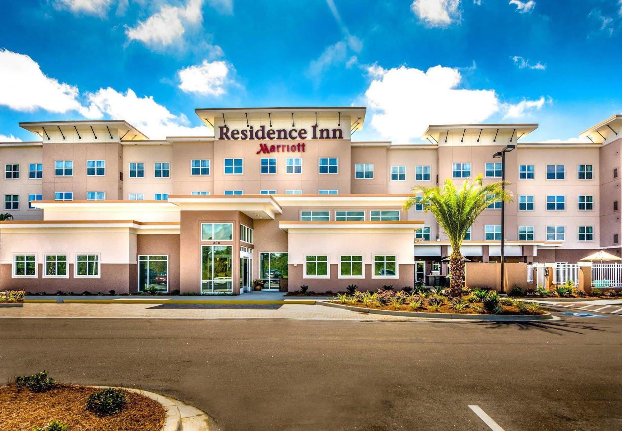 By Marriott Airport Savannah