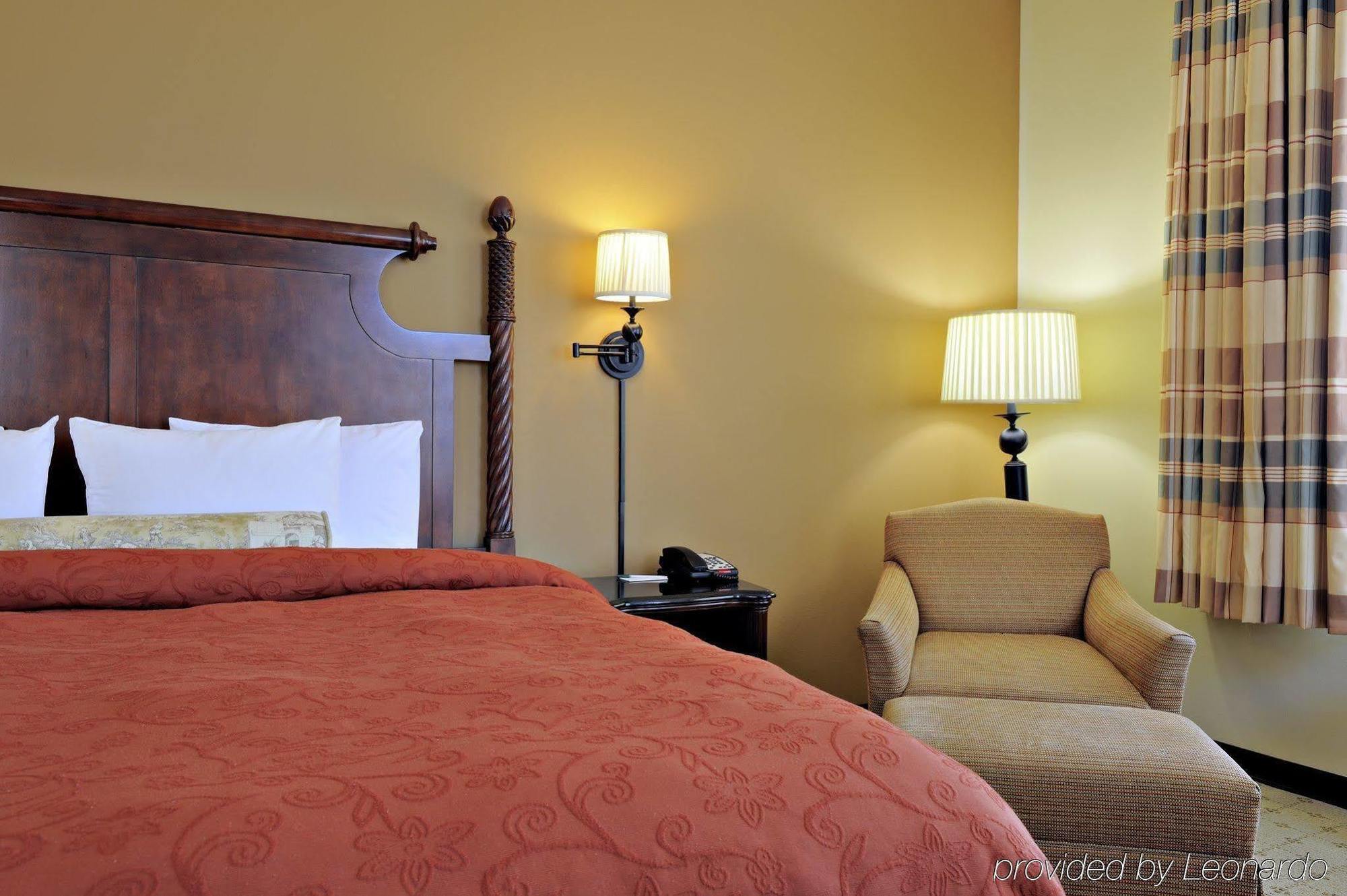 Tryp By Wyndham 4*