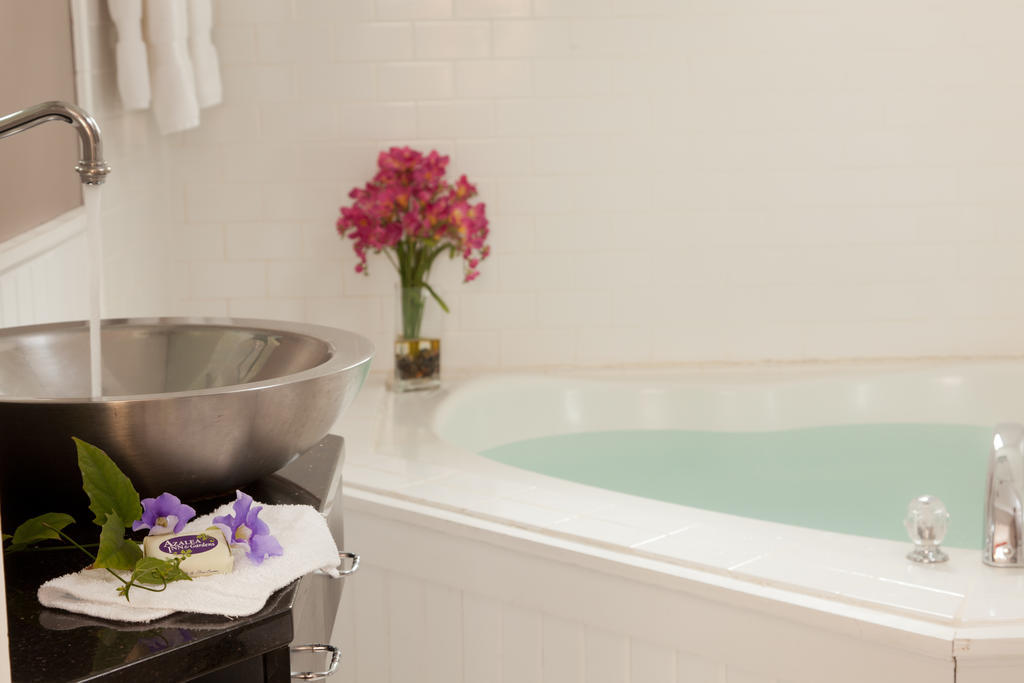 Azalea And Bed & Breakfast 5*