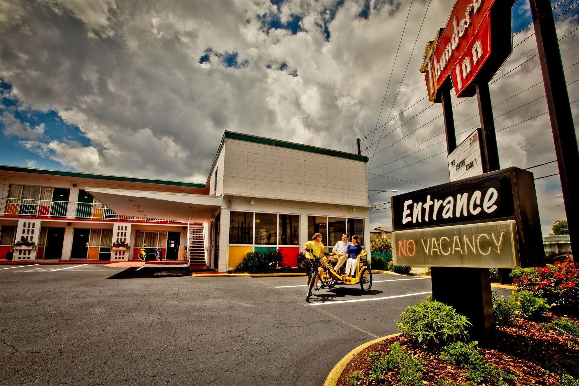 The Thunderbird Hotel Savannah