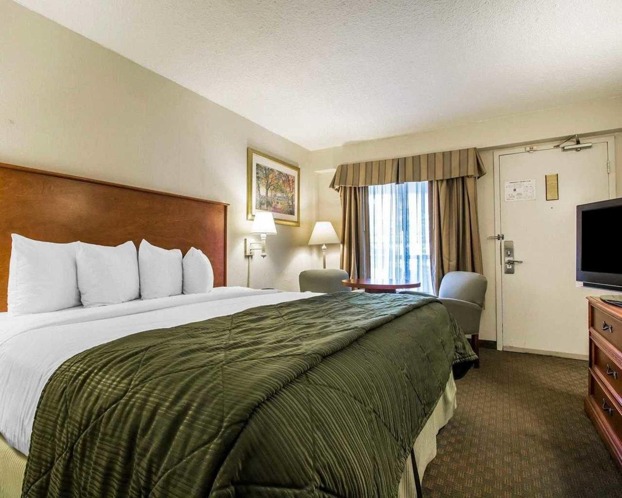 Quality Historic District Inn