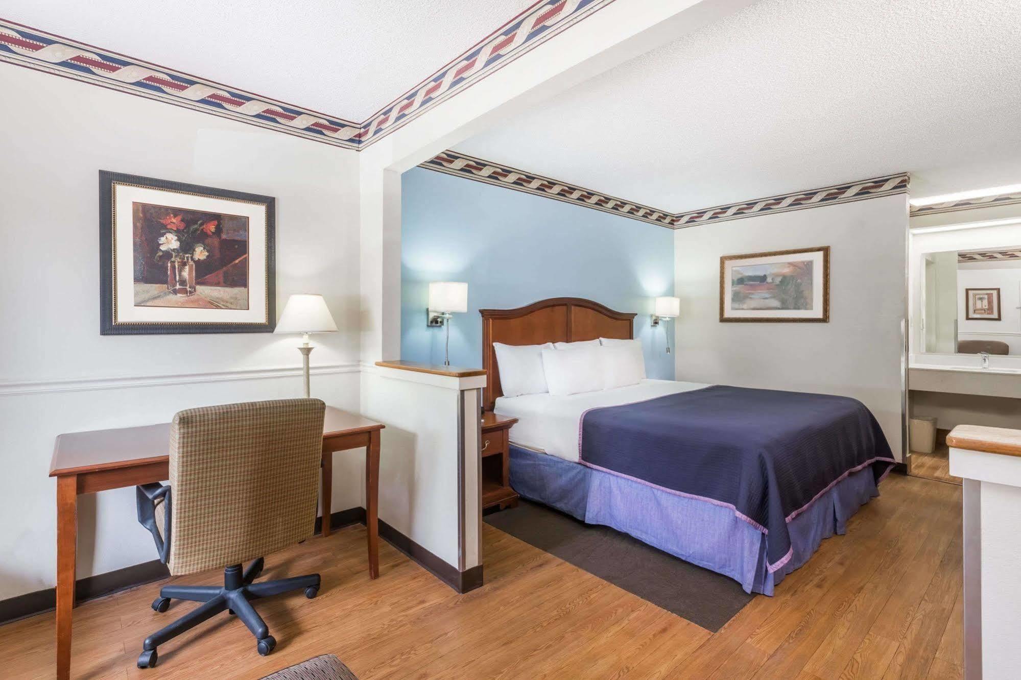 Hotel Howard Johnson By Wyndham Ga Savannah