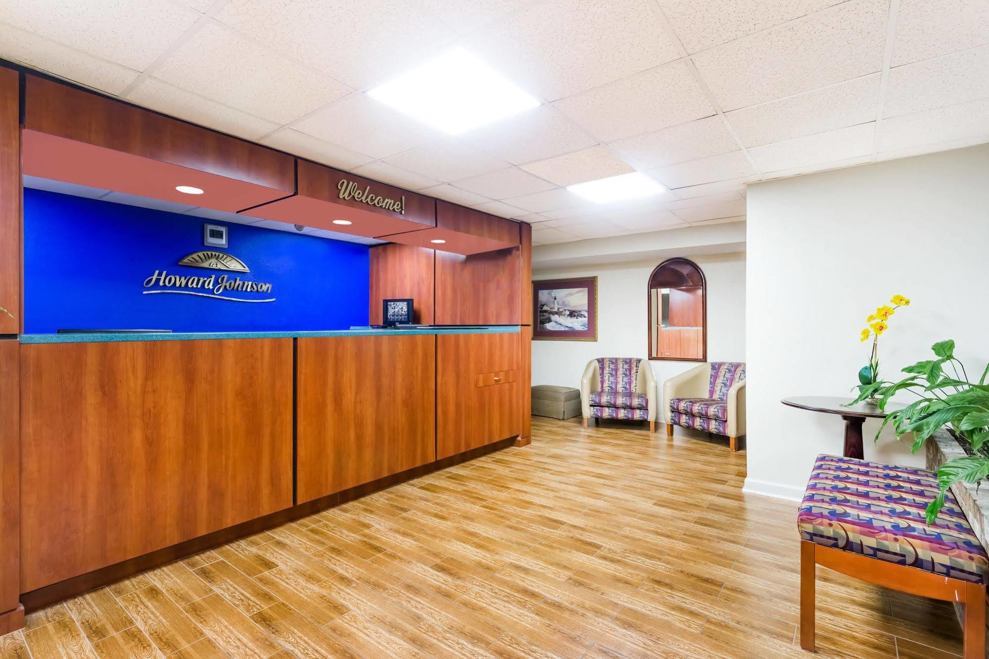 Howard Johnson By Wyndham Ga Hotel Savannah