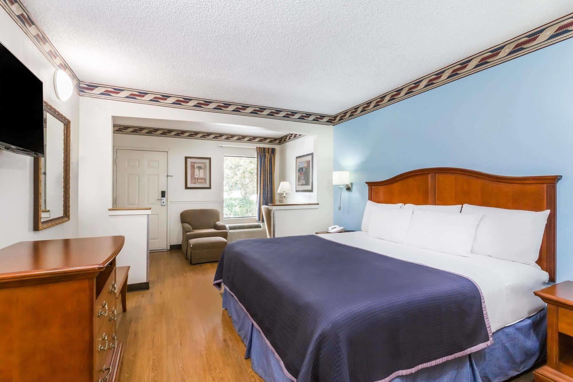 Howard Johnson By Wyndham Ga 2*