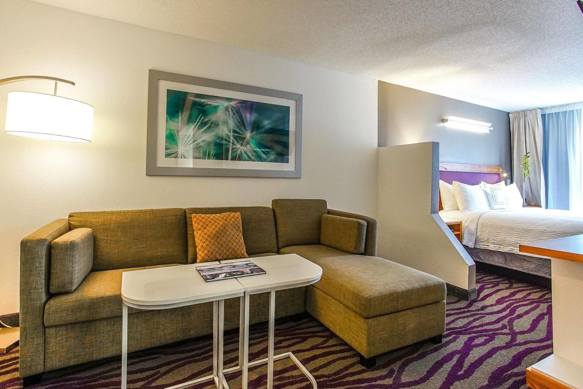 Springhill By Marriott Midtown Hotel 3*