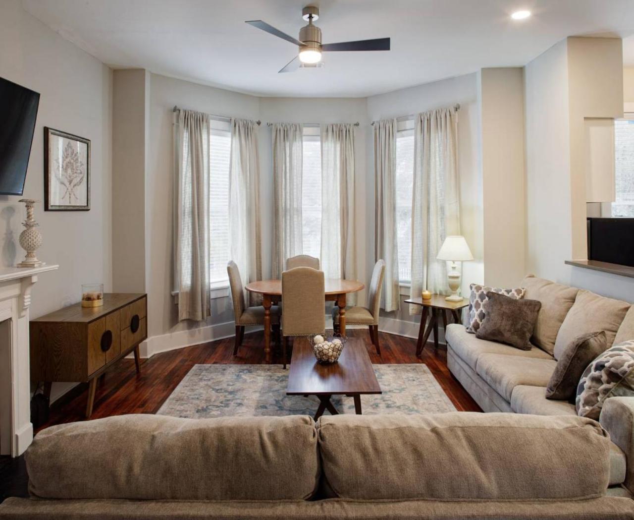 Apartment 414b Waldburg St - 2 Bedroom Oasis Near Forsyth Park *