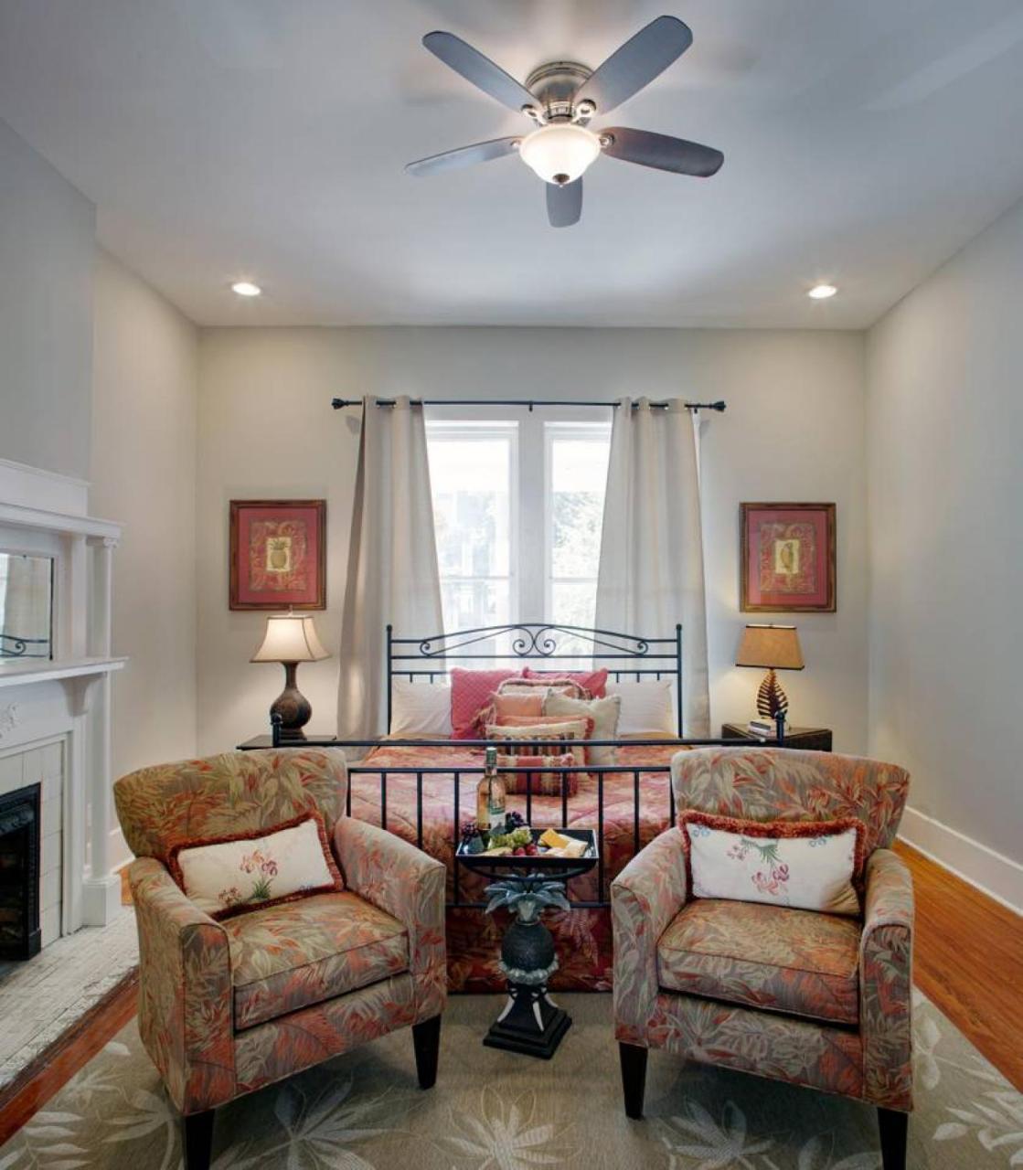 Apartment 416a Waldburg St - Newly Renovated 1920's Historic District Apt Savannah