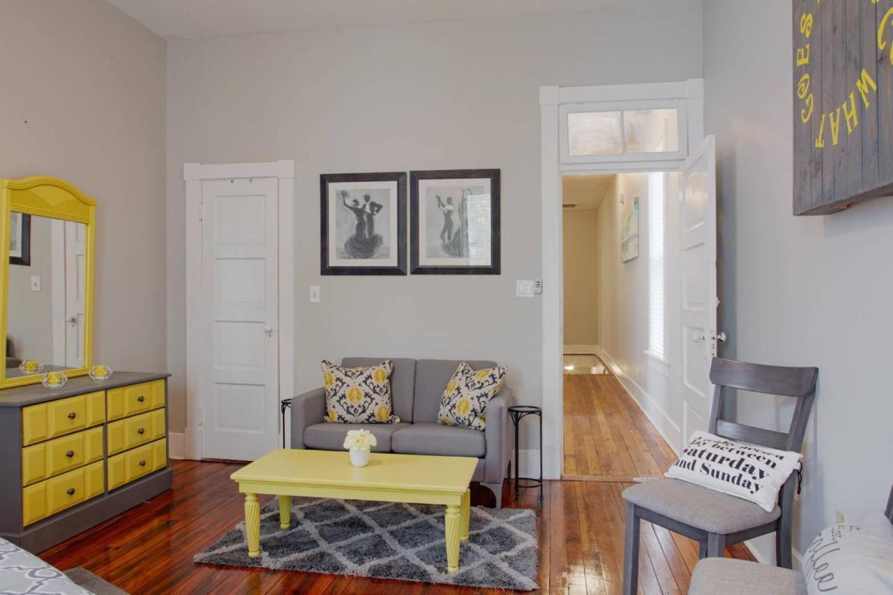 Apartment 414b Waldburg St - 2 Bedroom Oasis Near Forsyth Park Savannah