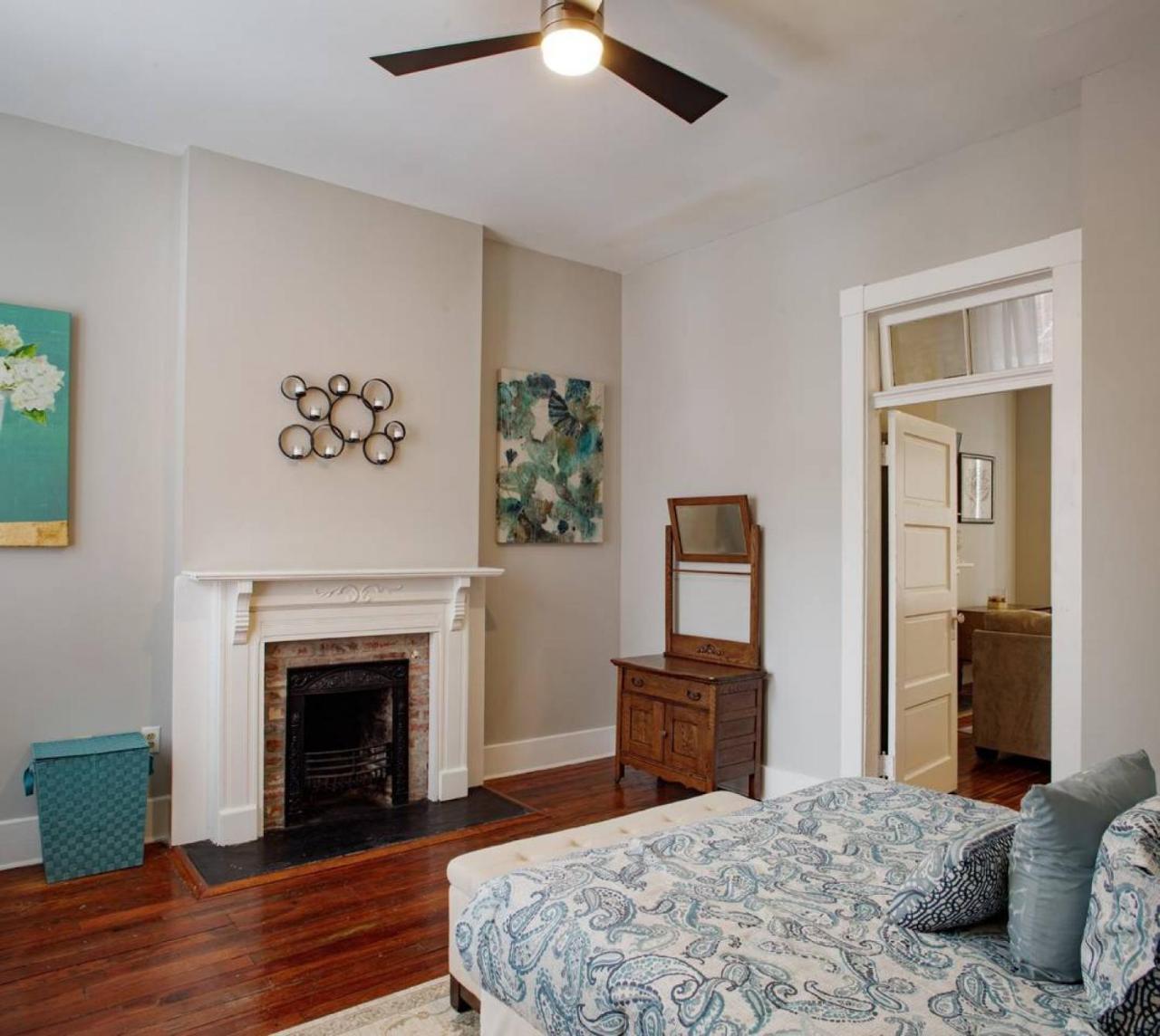 Apartment 414b Waldburg St - 2 Bedroom Oasis Near Forsyth Park Savannah