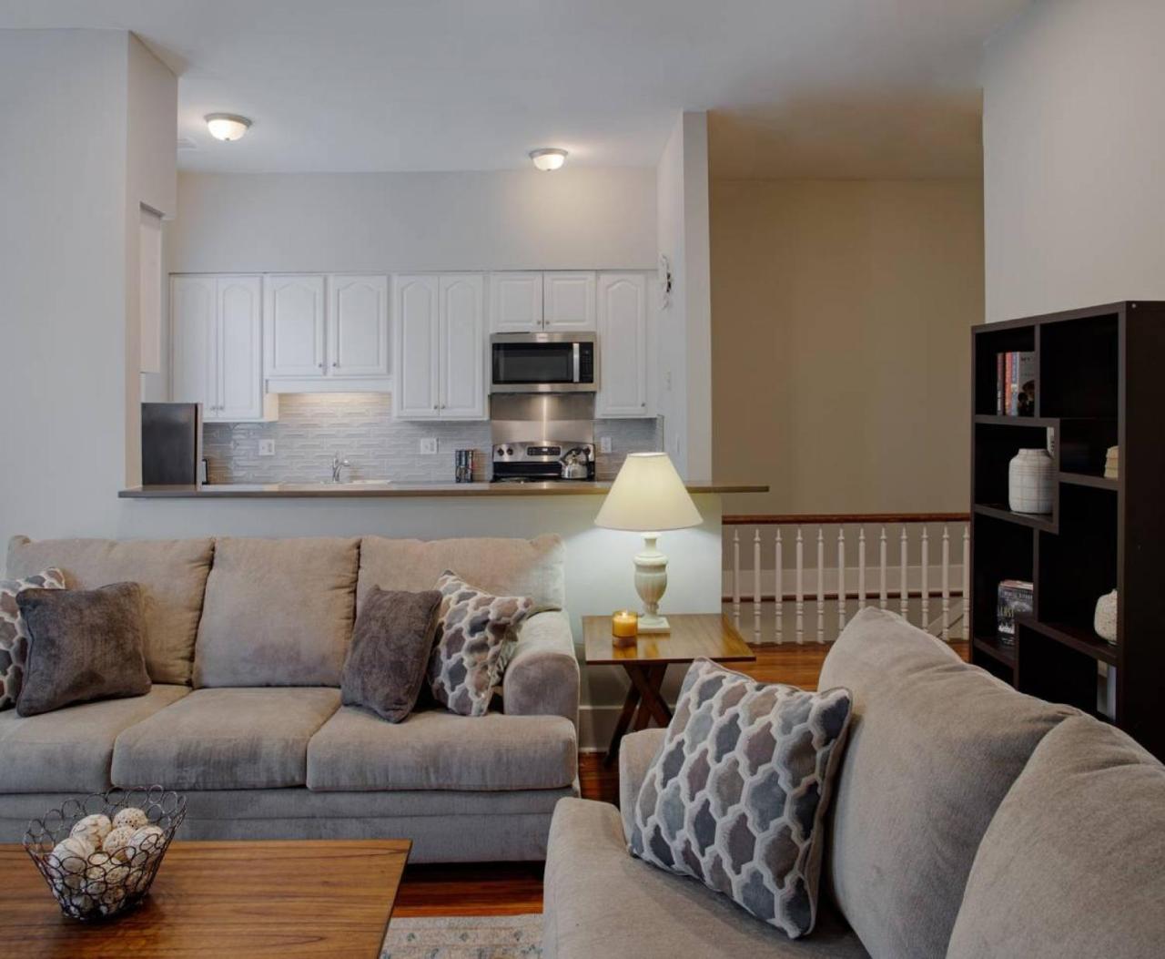 414b Waldburg St - 2 Bedroom Oasis Near Forsyth Park Apartment