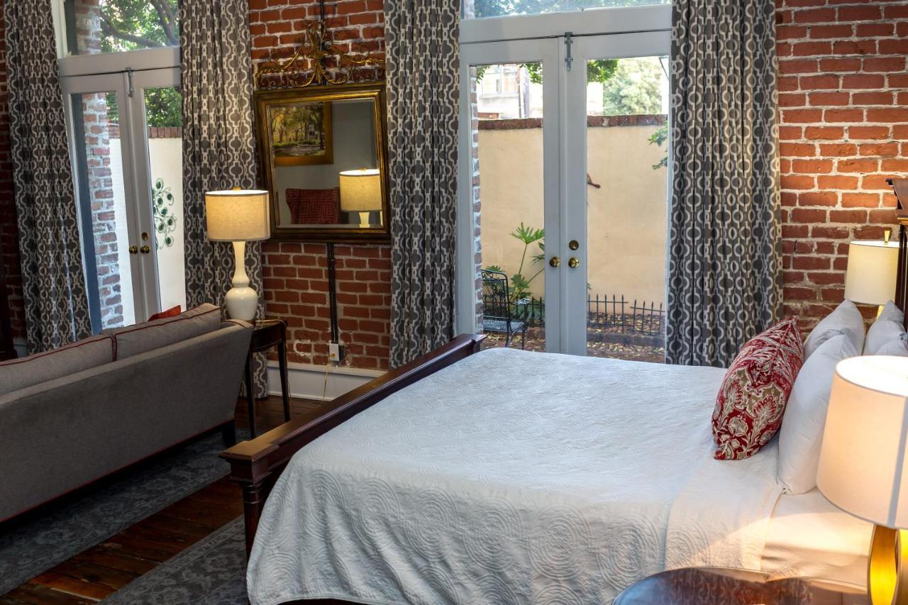 Hotel East Bay Inn, Historic Of Collection Savannah