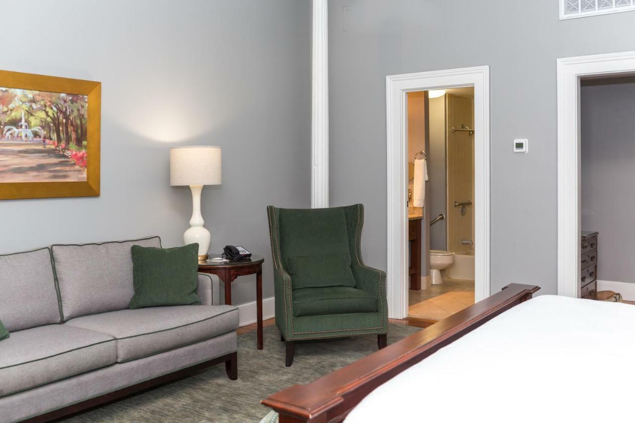 Hotel East Bay Inn, Historic Of Collection