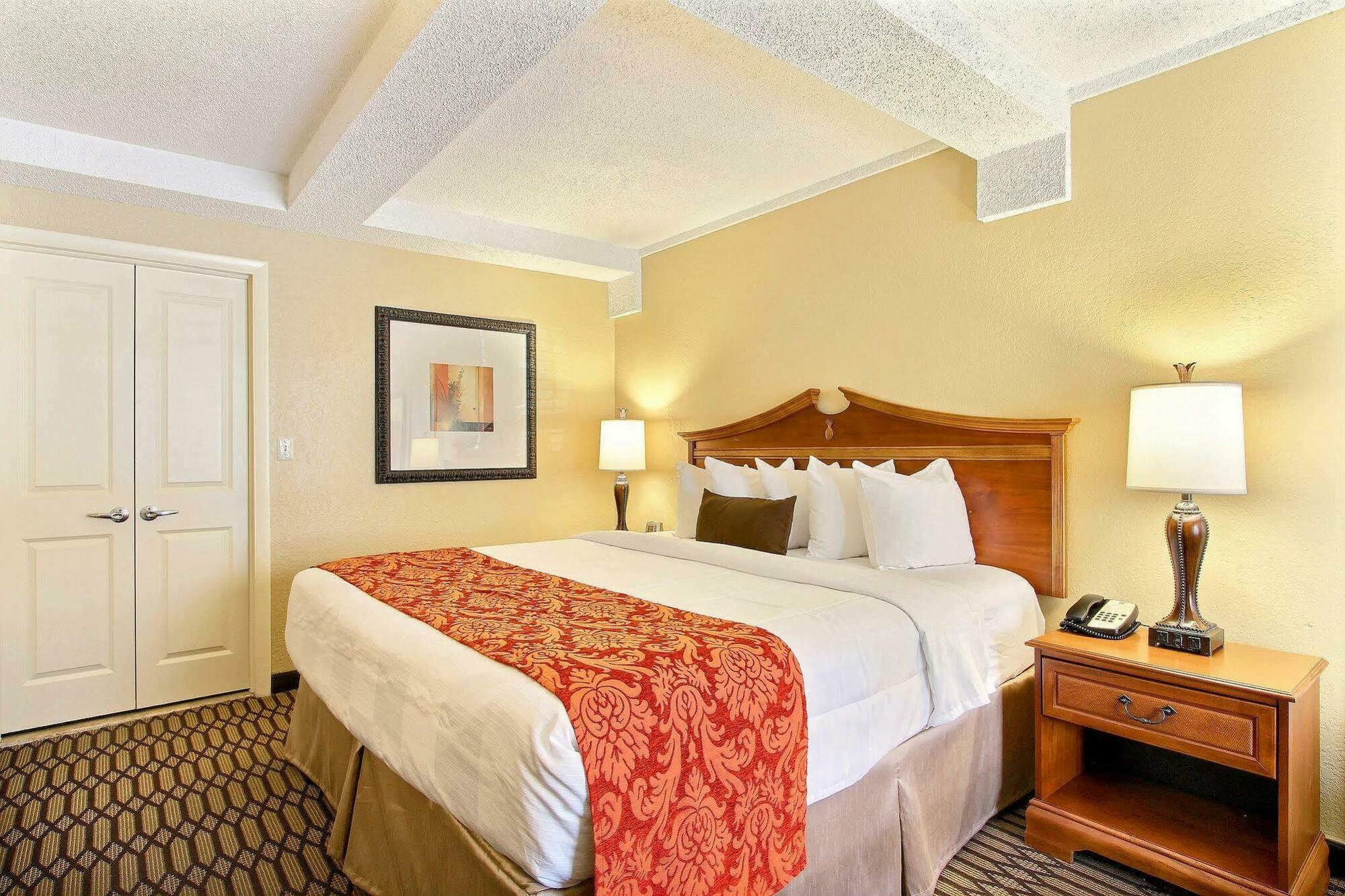 Hotel Western Historic District 3*