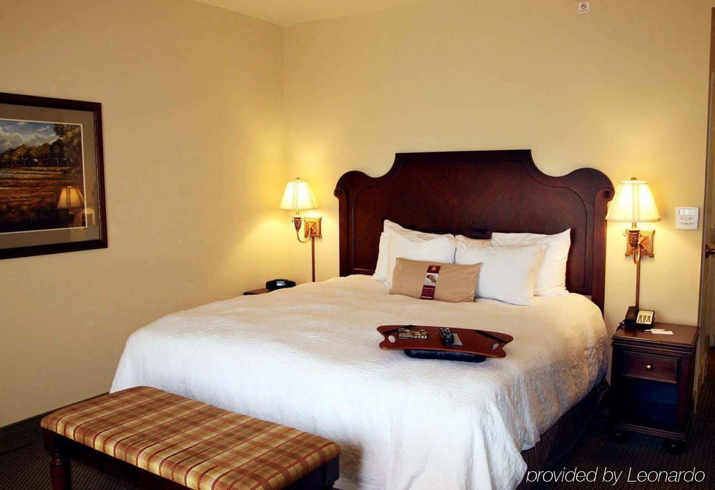 Hotel Hampton & Historic District