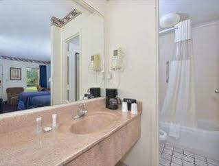 Howard Johnson By Wyndham Ga