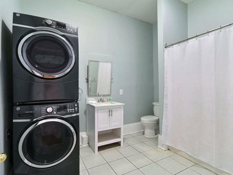 Apartment Gallery - Parkside Manor *