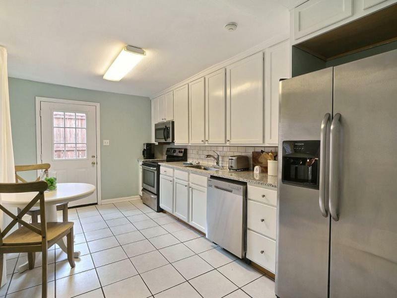 Gallery - Parkside Manor Apartment